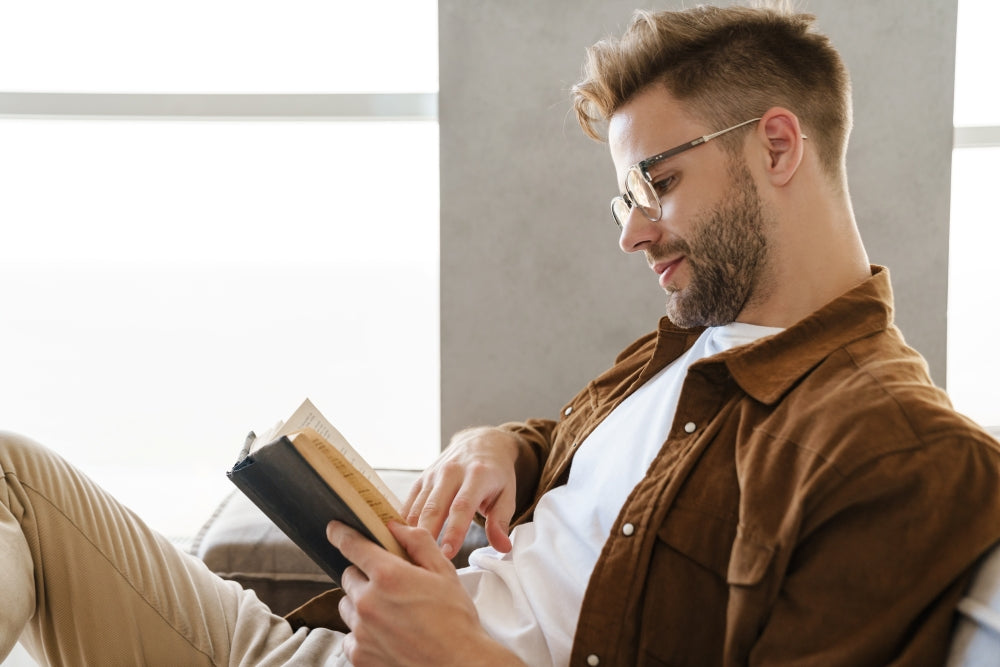 7 knygos, kurias rekomenduojama perskaityti visiems vyrams