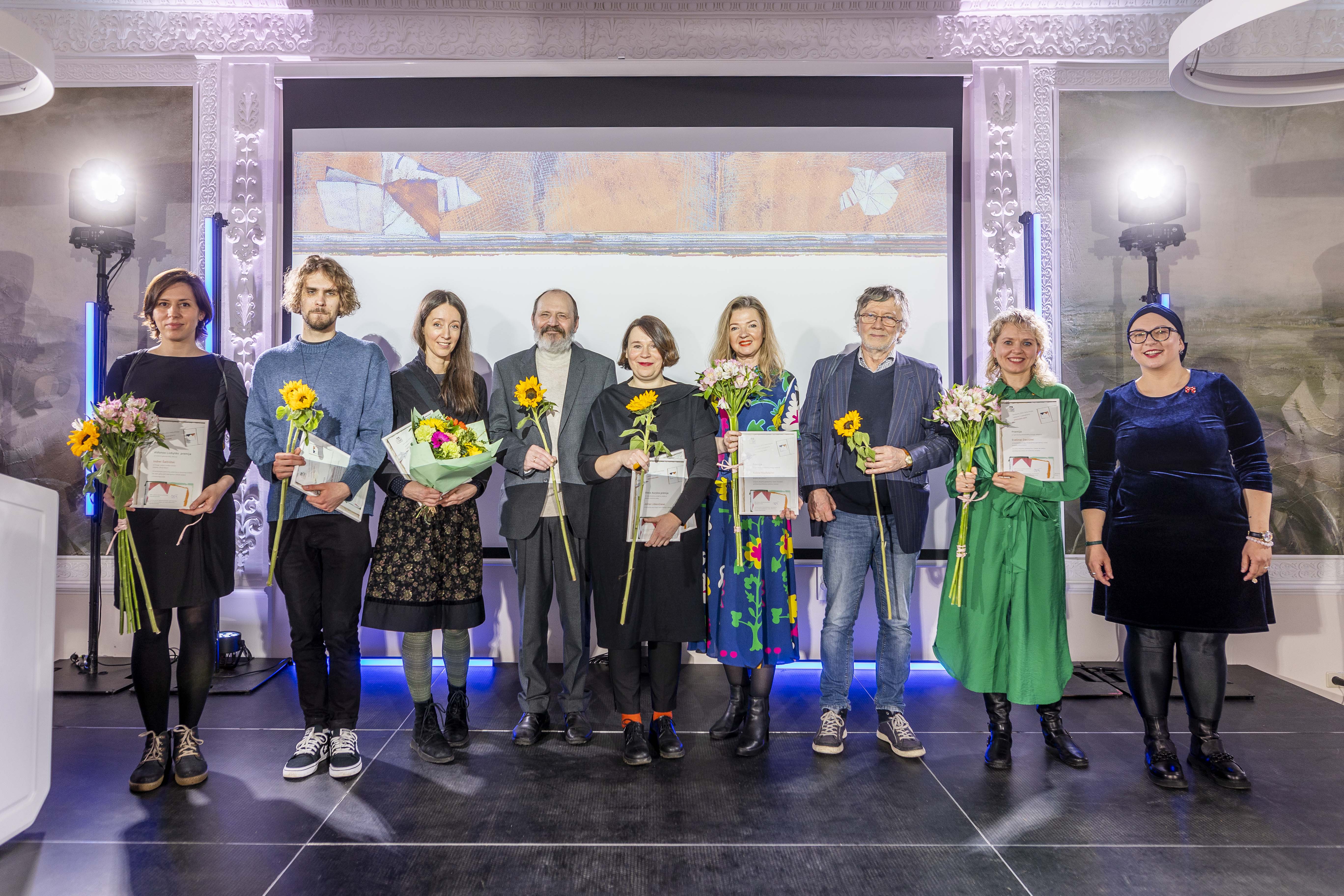 Apdovanojimų laureatėmis tapo „Alma littera“ knygos vaikams ir paaugliams