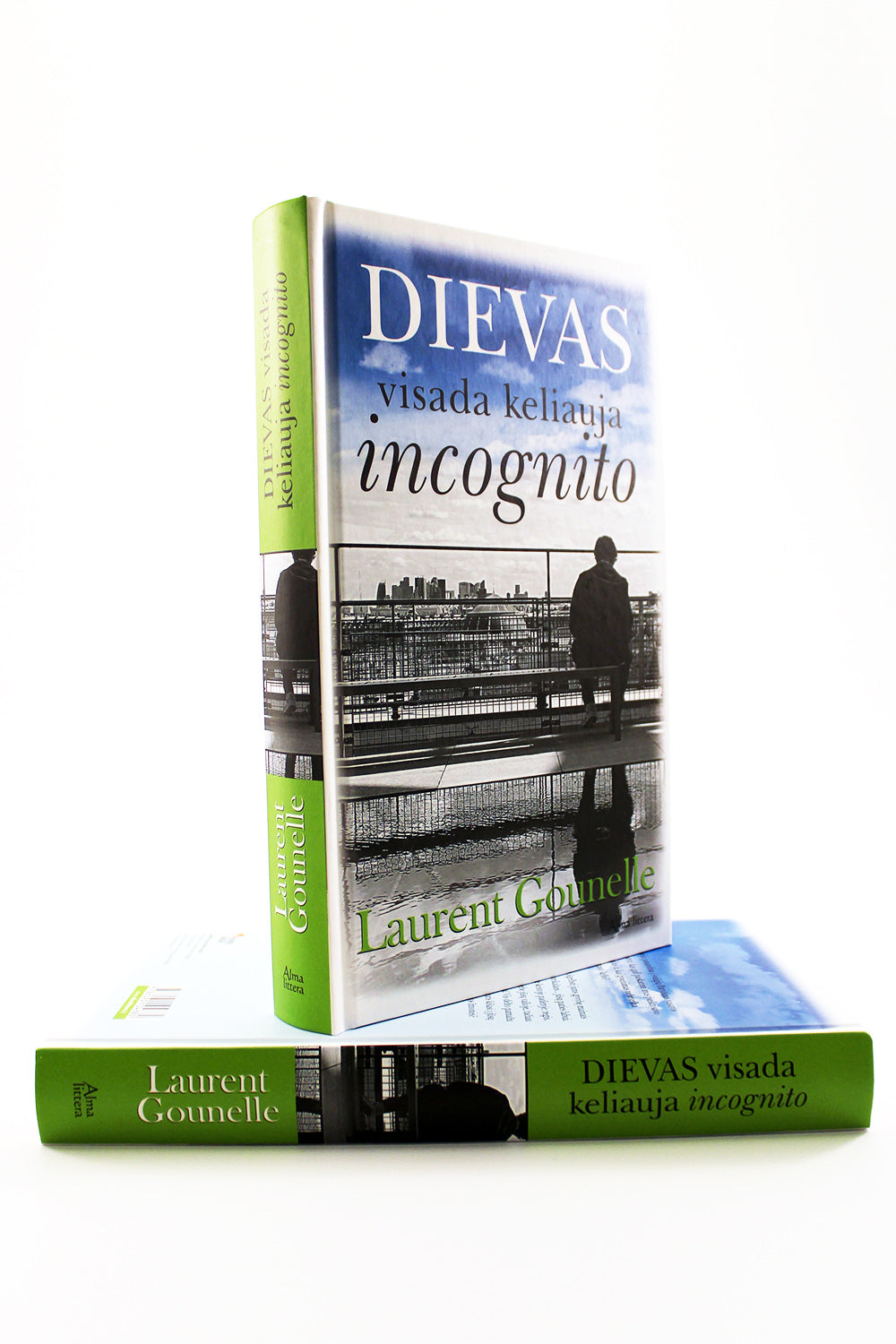 Dievas visada keliauja incognito