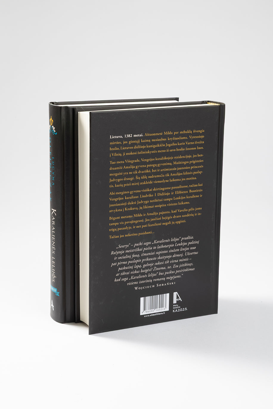 Karalienės lelijos. Seserys