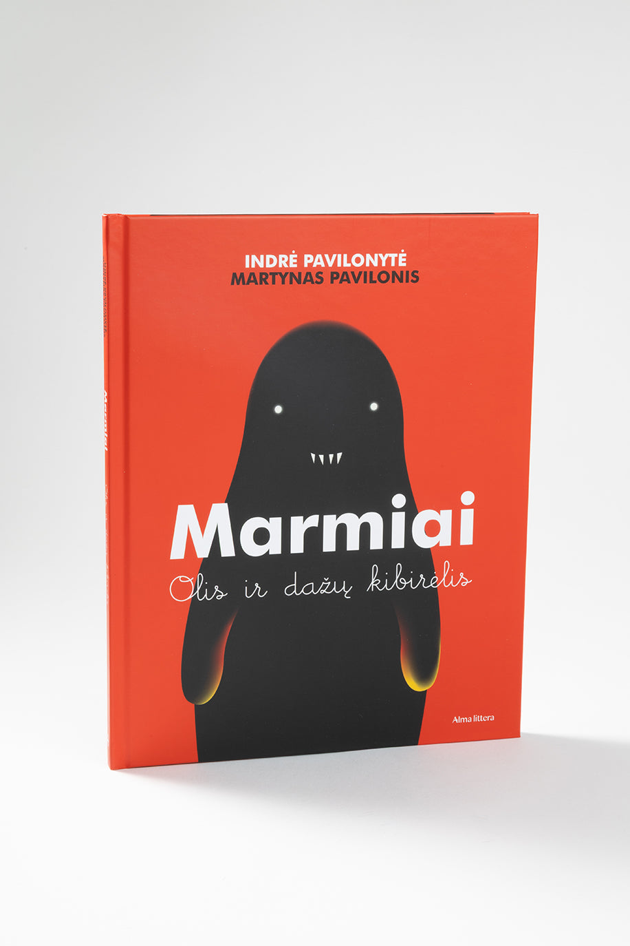 Marmiai. Olis ir dažų kibirėlis
