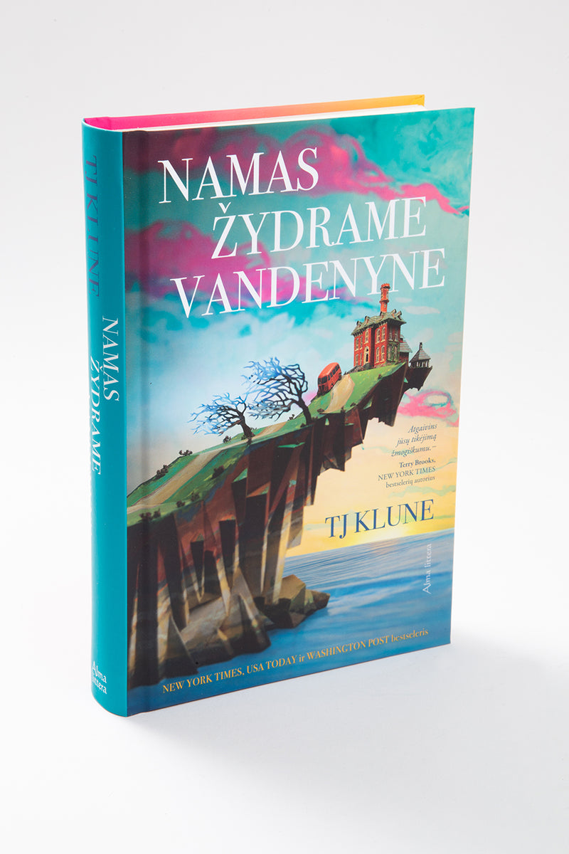 Namas žydrame vandenyne